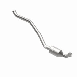 Mercedes-Benz R350 Catalytic Converter - Underbody - Magnaflow - OEM Grade Direct-Fit - `06-`11