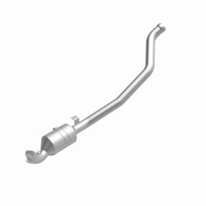 Mercedes-Benz R350 Catalytic Converter - Underbody - Magnaflow - OEM Grade Direct-Fit - `06-`11