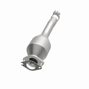 Ford Transit Connect Catalytic Converter - Underbody - Magnaflow - OEM Grade Direct-Fit - `10-`13 Ford Transit Connect Catalytic Converter - Underbody - Magnaflow - OEM Grade Direct-Fit - `10-`13