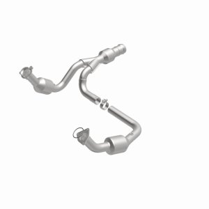 Cadillac Escalade Catalytic Converter - Magnaflow - Direct Fit - `11-`14