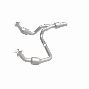 GMC Yukon Catalytic Converter - Magnaflow - Direct Fit - `11-`14