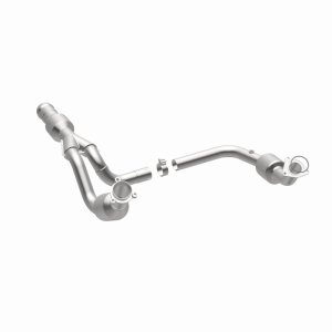 GMC Yukon Catalytic Converter - Magnaflow - Direct Fit - `11-`14