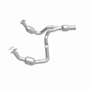 GMC Yukon Catalytic Converter - Magnaflow - Direct Fit - `11-`14
