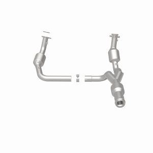 GMC Yukon Catalytic Converter - Magnaflow - Direct Fit - `11-`14