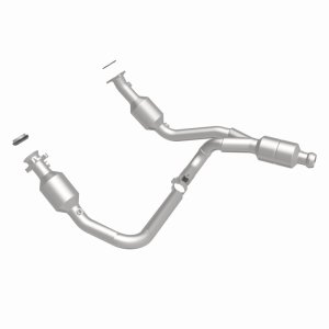 Chevrolet Silverado 1500 Catalytic Converter - Magnaflow - Direct-Fit - `16-`18 Chevrolet Silverado 1500 Catalytic Converter - Magnaflow - Direct-Fit - `16-`18