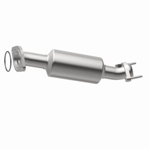 Ford Five Hundred Catalytic Converter - Magnaflow - California Grade CARB Compliant Direct-Fit - `05-`07
