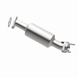 Ford Five Hundred Catalytic Converter - Magnaflow - California Grade CARB Compliant Direct-Fit - `05-`07