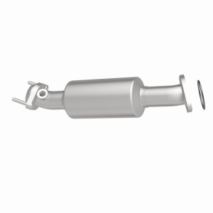 Ford Freestyle Catalytic Converter - Magnaflow - California Grade CARB Compliant Direct-Fit - `05-`07