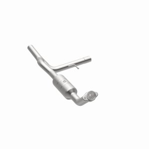 Ford F-150 Catalytic Converter - Magnaflow - California Grade, CARB Compliant - `07-`08