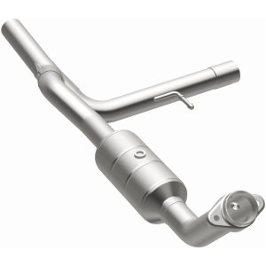 Ford F-150 Catalytic Converter - Magnaflow - California Grade, CARB Compliant - `07-`08