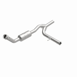 Ford F-150 Catalytic Converter - Magnaflow - California Grade, CARB Compliant - `07-`08
