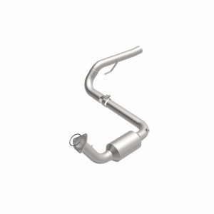 GMC Sierra 1500 Classic Catalytic Converter - Magnaflow - Direct Fit, CARB Compliant - 2007
