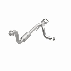 Chrysler Aspen Catalytic Converter - Magnaflow - California Grade CARB Compliant Direct-Fit - `07-`09