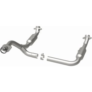 Ford Explorer Catalytic Converter - Magnaflow - California Grade CARB Compliant Direct-Fit - 2006