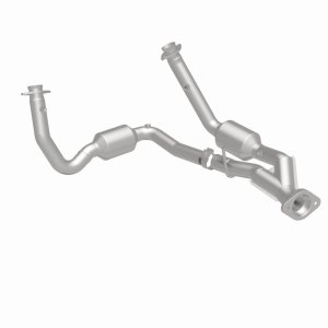 Jeep Commander Catalytic Converter - Magnaflow - California Grade CARB Compliant Direct-Fit - `06-`10 Jeep Commander Catalytic Converter - Magnaflow - California Grade CARB Compliant Direct-Fit - `06-`10