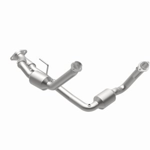 Jeep Commander Catalytic Converter - Magnaflow - California Grade CARB Compliant Direct-Fit - `06-`10 Jeep Commander Catalytic Converter - Magnaflow - California Grade CARB Compliant Direct-Fit - `06-`10