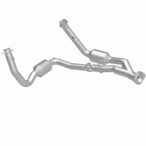 Jeep Commander Catalytic Converter - Magnaflow - California Grade CARB Compliant Direct-Fit - `06-`10 Jeep Commander Catalytic Converter - Magnaflow - California Grade CARB Compliant Direct-Fit - `06-`10