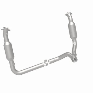 Dodge Ram 1500 Catalytic Converter - Magnaflow - Direct Fit, CARB Compliant - 2006