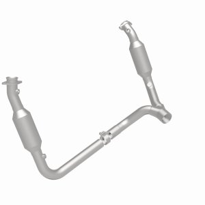 Dodge Ram 1500 Catalytic Converter - Magnaflow - Direct Fit, CARB Compliant - 2006