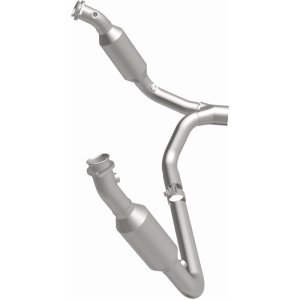 Dodge Ram 1500 Catalytic Converter - Magnaflow - Direct Fit, CARB Compliant - 2006