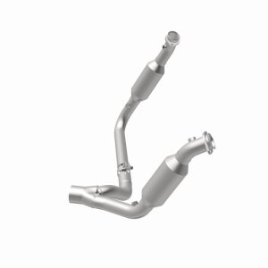 Dodge Ram 1500 Catalytic Converter - Magnaflow - Direct Fit, CARB Compliant - 2006