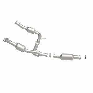 Ford Explorer Catalytic Converter - Magnaflow - Direct Fit - `04-`05