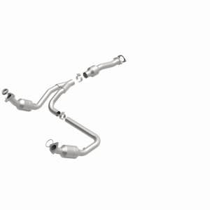 GMC Savana 1500 Direct Fit Catalytic Converter - Magnaflow - California Grade CARB Compliant - `09-`14