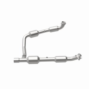 Ford E-250 Catalytic Converter - Magnaflow - Direct Fit, California Grade CARB Compliant - 2006