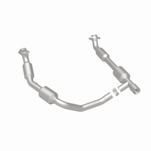 Ford E-250 Catalytic Converter - Magnaflow - Direct Fit, California Grade CARB Compliant - 2006