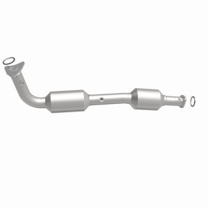 Toyota Tundra Catalytic Converter - Magnaflow - California Grade CARB Compliant Direct-Fit - `07-`13