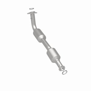 Toyota Tundra Catalytic Converter - Magnaflow - California Grade CARB Compliant Direct-Fit - `07-`13