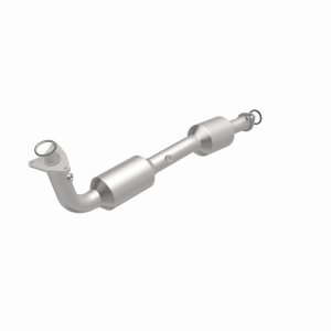 Toyota Tundra Catalytic Converter - Magnaflow - California Grade CARB Compliant Direct-Fit - `07-`13