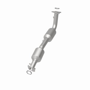 Toyota Tundra Catalytic Converter - Magnaflow - California Grade CARB Compliant Direct-Fit - `07-`13