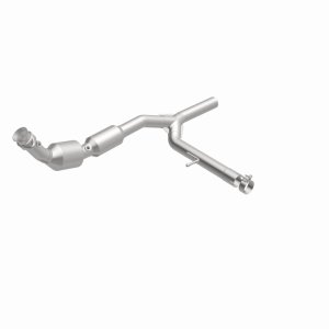 Ford F-150 Catalytic Converter - Magnaflow - Direct-Fit, CARB Compliant - `04-`05