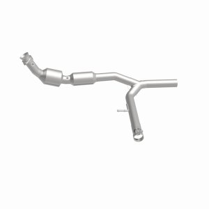 Ford F-150 Catalytic Converter - Magnaflow - Direct-Fit, CARB Compliant - `04-`05