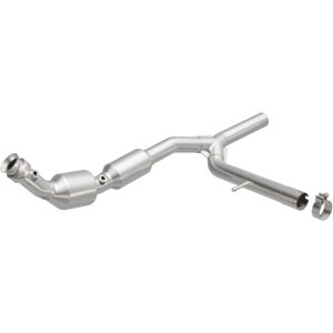 Ford F-150 Catalytic Converter - Magnaflow - Direct-Fit, CARB Compliant - `04-`05