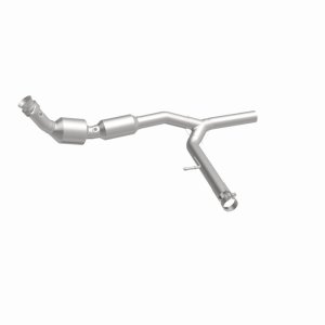 Ford F-150 Catalytic Converter - Magnaflow - Direct-Fit, CARB Compliant - `04-`05