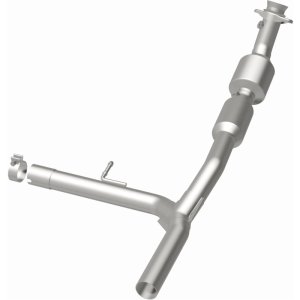Ford F-150 Catalytic Converter - Magnaflow - Direct-Fit, CARB Compliant - `04-`05