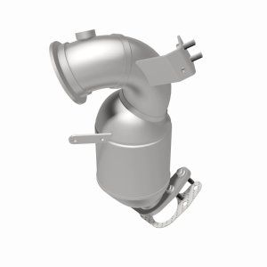 Chevrolet Cruze Catalytic Converter - Magnaflow - California Grade CARB Compliant Direct-Fit - `16-`17