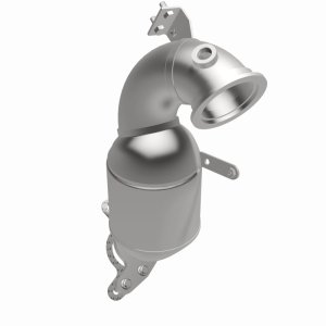 Chevrolet Cruze Catalytic Converter - Magnaflow - California Grade CARB Compliant Direct-Fit - `16-`17