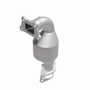 Chevrolet Impala Catalytic Converter - Magnaflow - California Grade CARB Compliant Direct-Fit - `12-`13