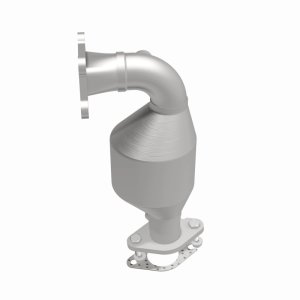 Chevrolet Impala Catalytic Converter - Magnaflow - California Grade CARB Compliant Direct-Fit - `12-`13