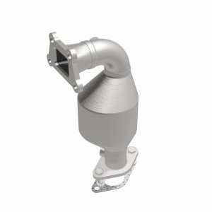 Chevrolet Impala Limited Catalytic Converter - Magnaflow - California Grade CARB Compliant Direct-Fit - `14-`15