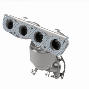 Kia Forte Catalytic Converter - Magnaflow - Direct Fit, CARB Compliant - `14-`16