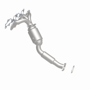 Ford Focus Catalytic Converter - Magnaflow - California Grade CARB Compliant Direct-Fit - `09-`10