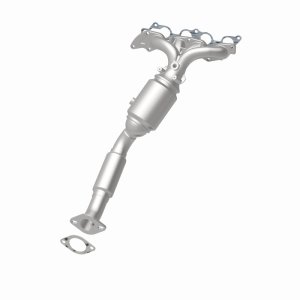 Ford Focus Catalytic Converter - Magnaflow - California Grade CARB Compliant Direct-Fit - `09-`10