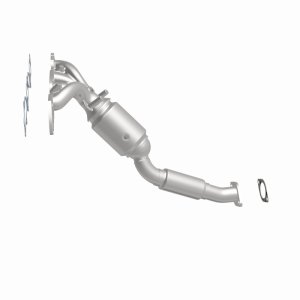 Ford Focus Catalytic Converter - Magnaflow - California Grade CARB Compliant Direct-Fit - `09-`10