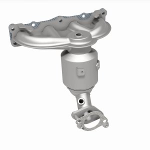 Hyundai Santa Fe Sport Catalytic Converter with Integrated Exhaust Manifold - Magnaflow - California Grade CARB Compliant - `13-`16