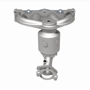 Hyundai Santa Fe Sport Catalytic Converter with Integrated Exhaust Manifold - Magnaflow - California Grade CARB Compliant - `13-`16
