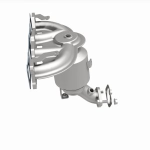 Kia Sorento Catalytic Converter with Integrated Exhaust Manifold - Magnaflow - California Grade CARB Compliant - `14-`15